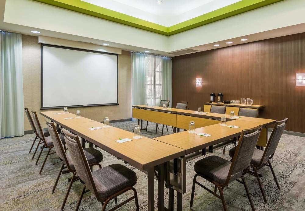 Courtyard By Marriott Chattanooga Downtown Bagian luar foto