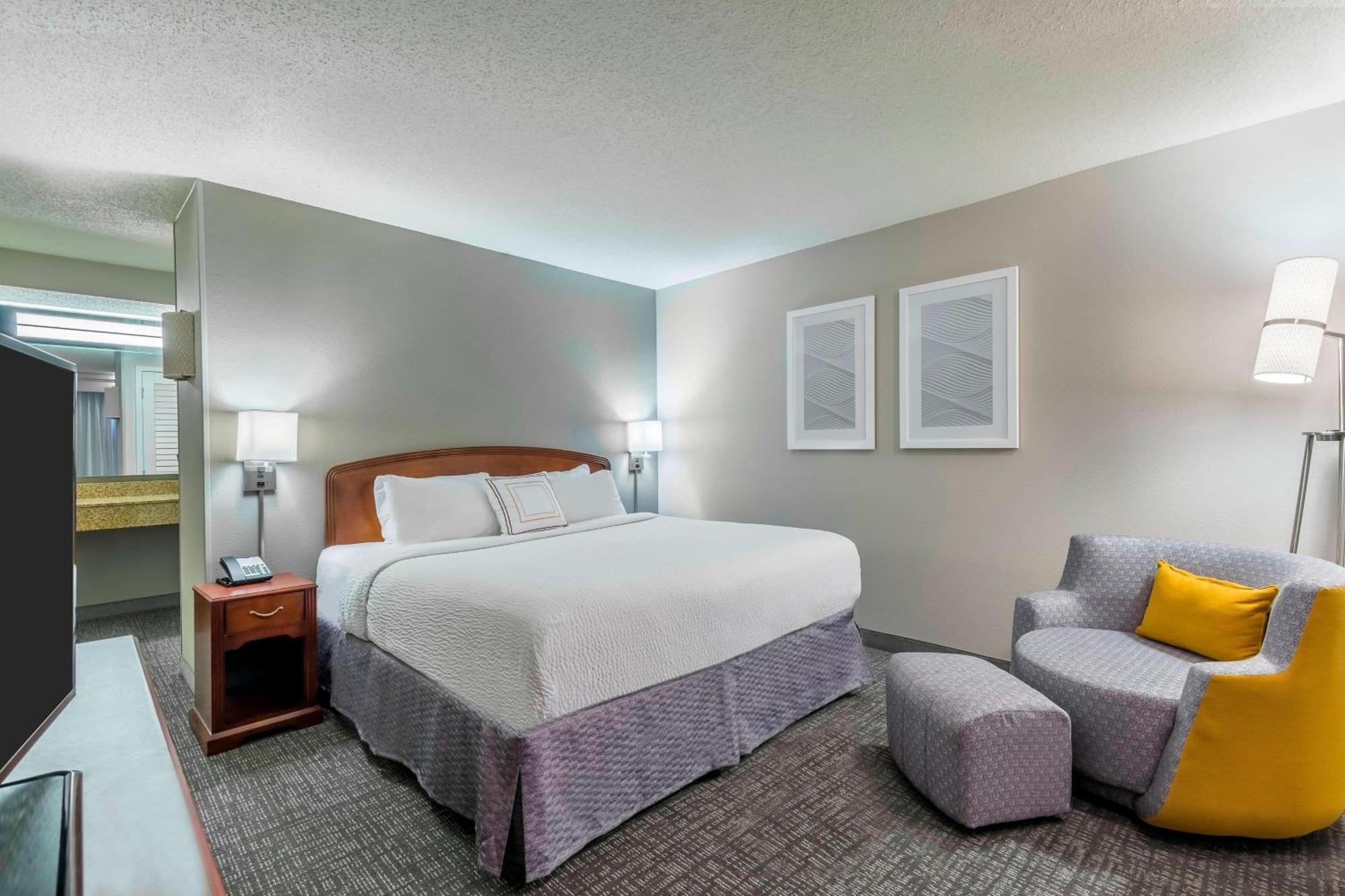 Courtyard By Marriott Chattanooga Downtown Bagian luar foto