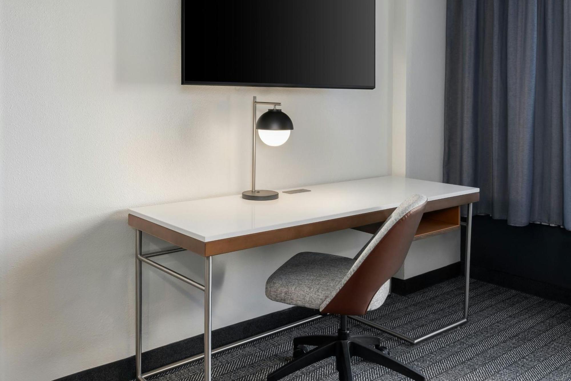 Courtyard By Marriott Chattanooga Downtown Bagian luar foto