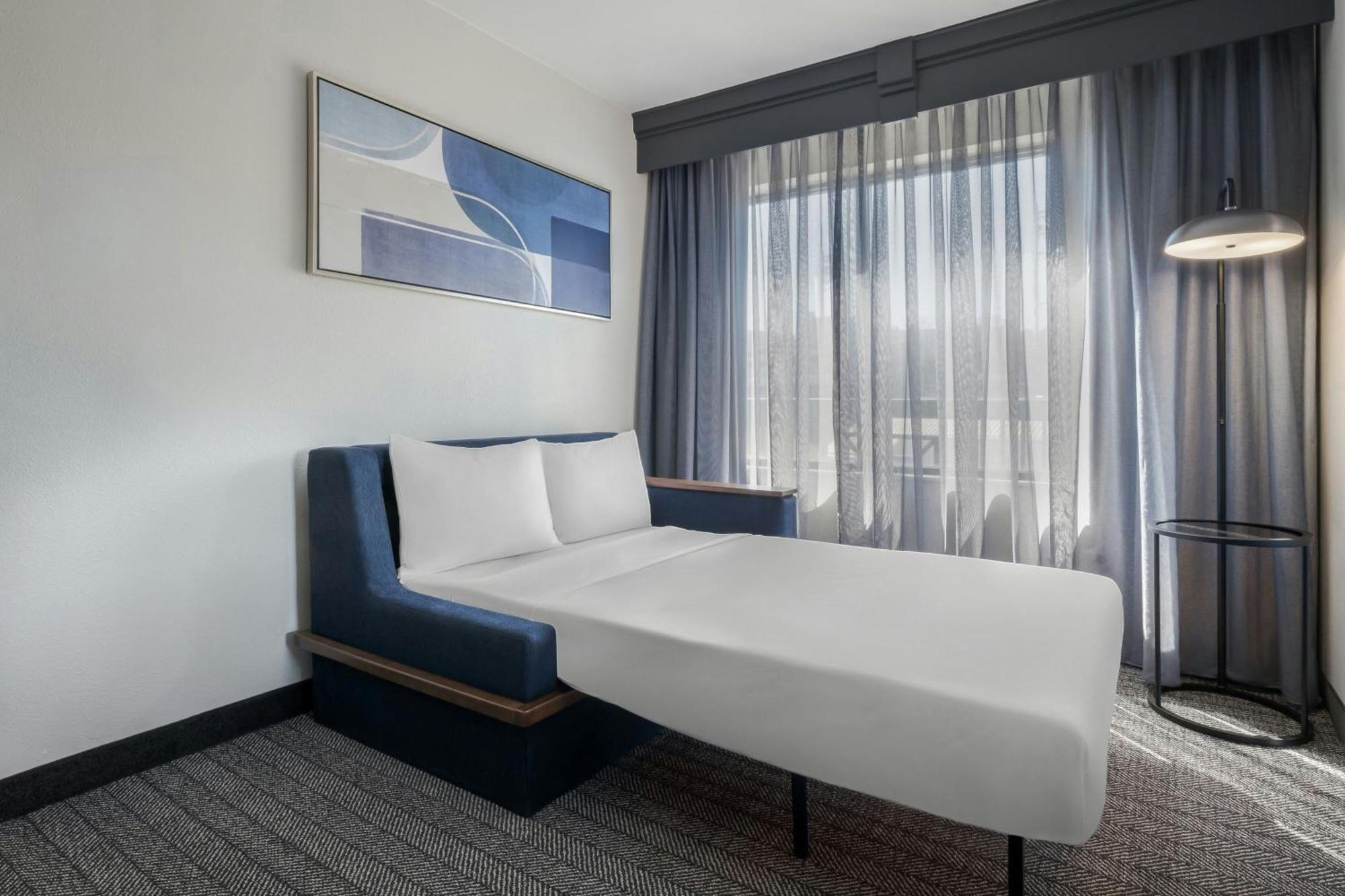 Courtyard By Marriott Chattanooga Downtown Bagian luar foto