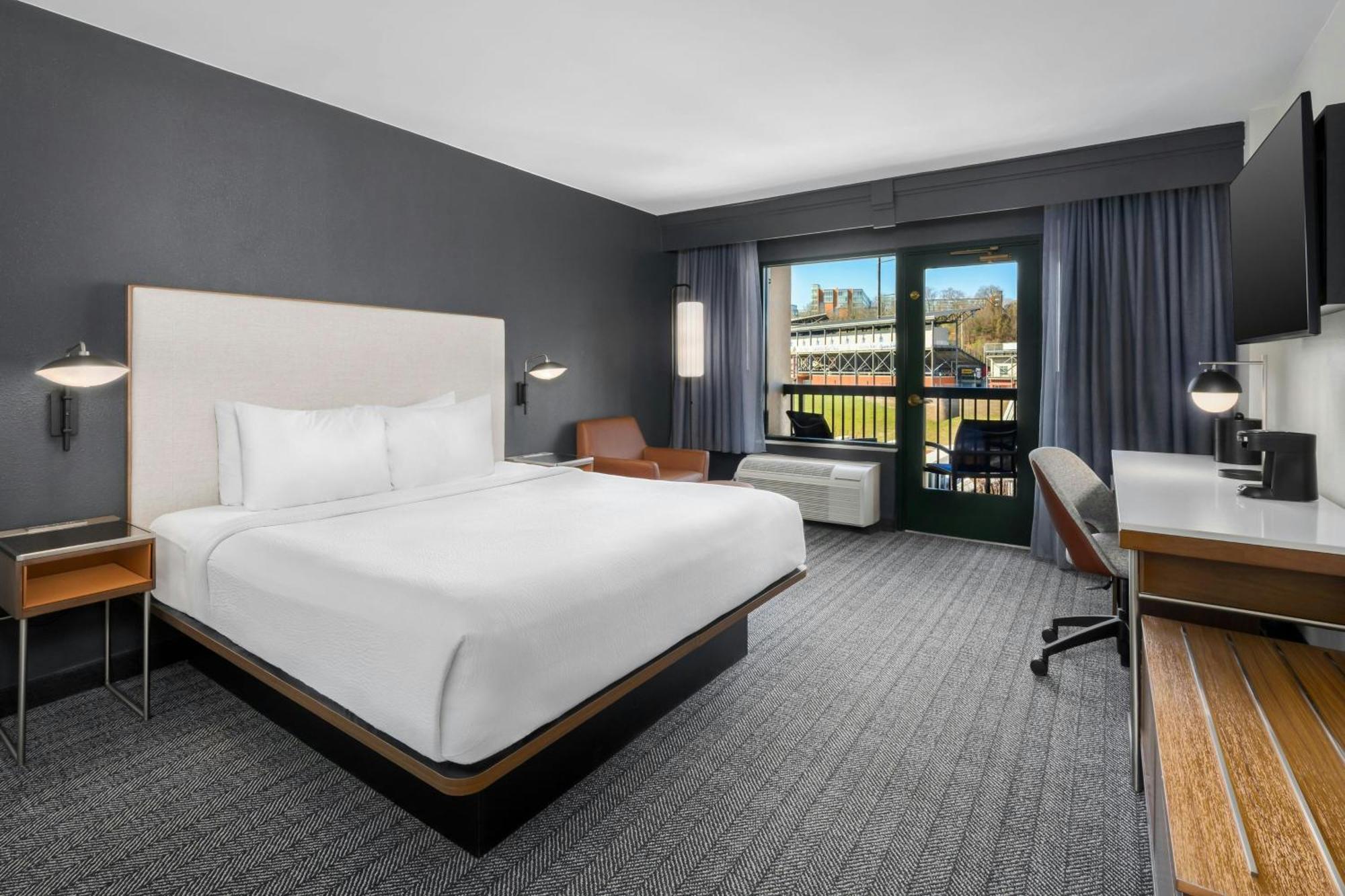 Courtyard By Marriott Chattanooga Downtown Bagian luar foto